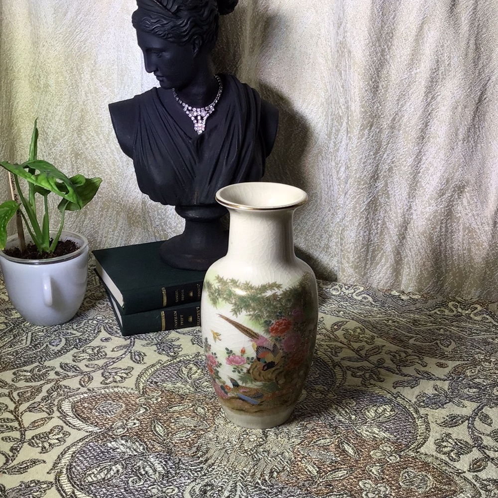 Japan vase, crazed, vivid floral & pheasants art, gold trim, classic decor